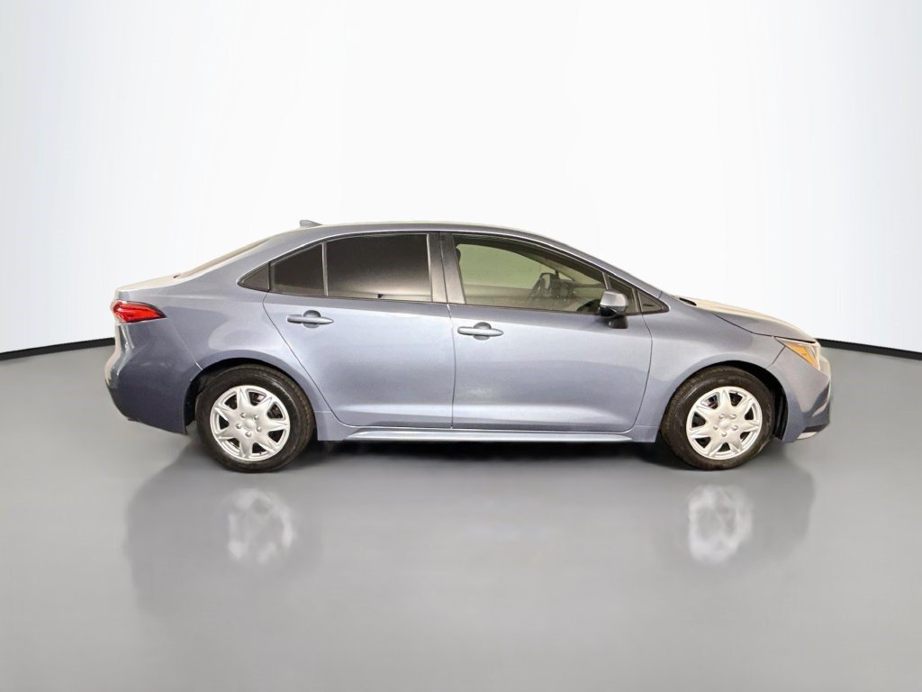 Used 2022 Toyota Corolla LE FWD image 11