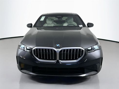 Certified 2026 BMW 530i w/ Premium Package RWD image 2
