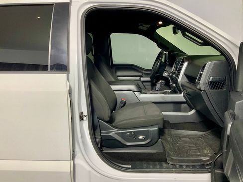 Used 2018 Ford F150 XLT w/ Equipment Group 302A Luxury AWD/4WD image 32