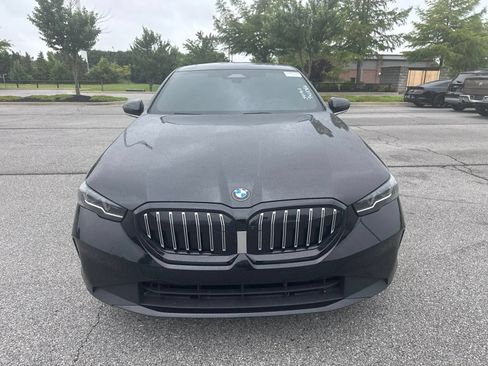Used 2024 BMW 530i w/ Premium Package RWD image 2