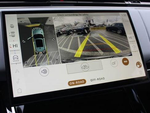 Used 2025 Land Rover Range Rover Sport Dynamic SE image 19