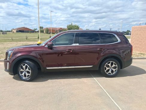 Used 2021 Kia Telluride EX w/ Towing Package AWD/4WD image 2