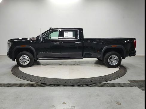 Used 2025 GMC Sierra 3500 Denali w/ Denali Reserve Package AWD/4WD image 4