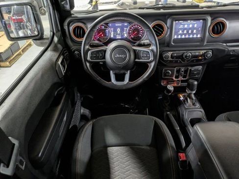 Used 2020 Jeep Gladiator Mojave w/ LED Lighting Group AWD/4WD image 16