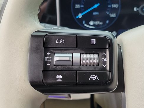 Used 2025 Hyundai Santa Fe Calligraphy AWD/4WD image 12