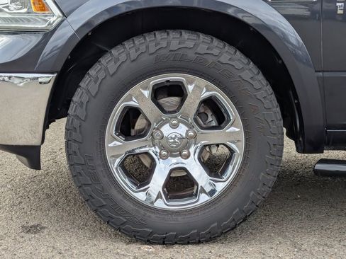 Used 2015 RAM 1500 Laramie w/ Convenience Group image 41