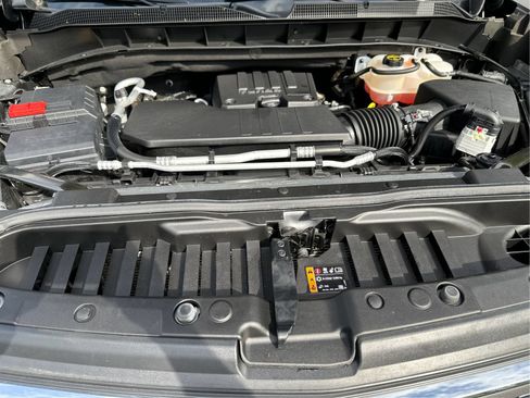 Certified 2024 Chevrolet Silverado 1500 LT AWD/4WD image 23
