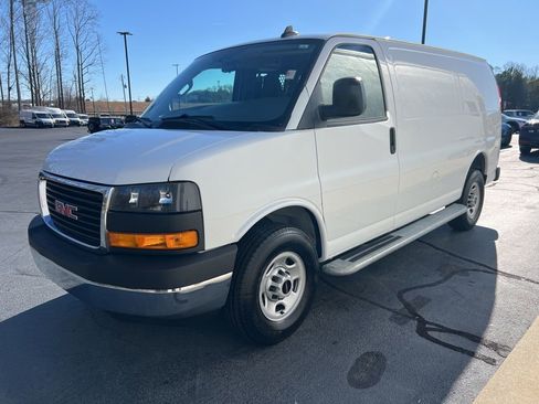 Used 2023 GMC Savana 2500 w/ Driver Convenience Package RWD image 11