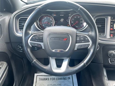 Used 2016 Dodge Charger SXT RWD image 19