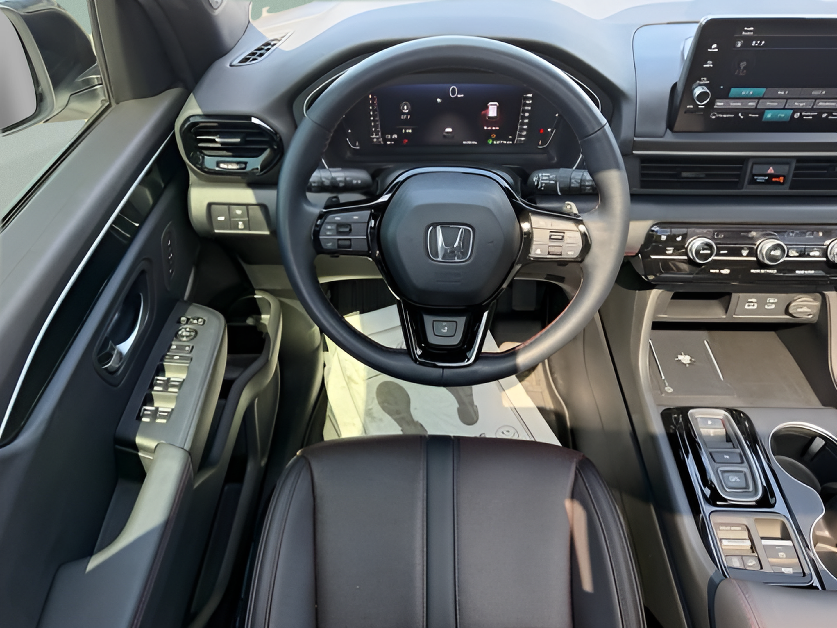 Certified 2025 Honda Pilot Black Edition image 11