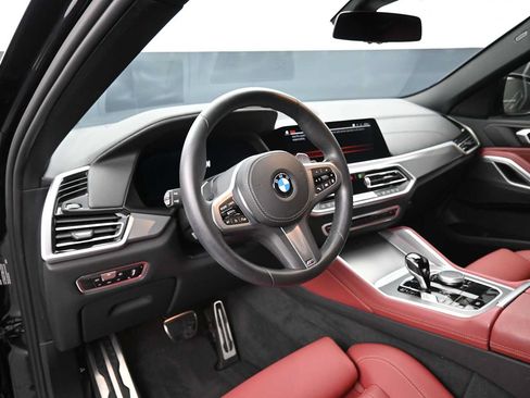 Used 2022 BMW X6 xDrive40i w/ M Sport Package AWD/4WD image 4