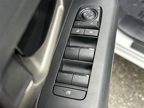 Used 2024 Toyota Tacoma TRD Off-Road image 51