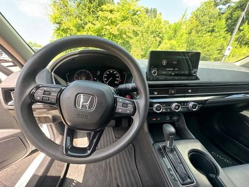 Used 2022 Honda Civic LX image 16