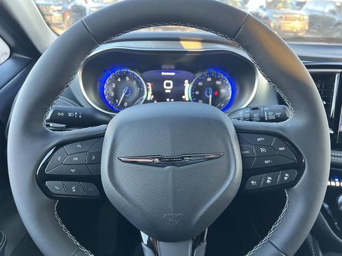 New 2026 Chrysler Pacifica Limited w/ Uconnect Theater Family Group AWD/4WD image 12