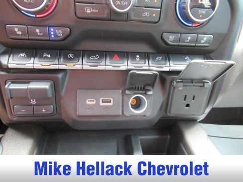 Used 2020 Chevrolet Silverado 1500 LTZ w/ LTZ Premium Package AWD/4WD image 34