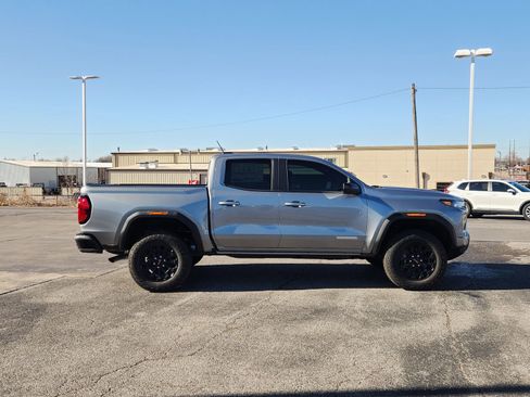 New 2026 GMC Canyon Elevation w/ Convenience Package image 7
