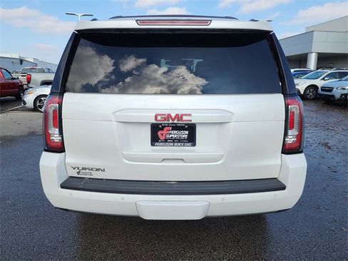 Used 2018 GMC Yukon SLT w/ HD Trailering Package image 4