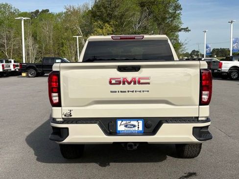 Used 2026 GMC Sierra 1500 Pro w/ Graphite Edition AWD/4WD image 4