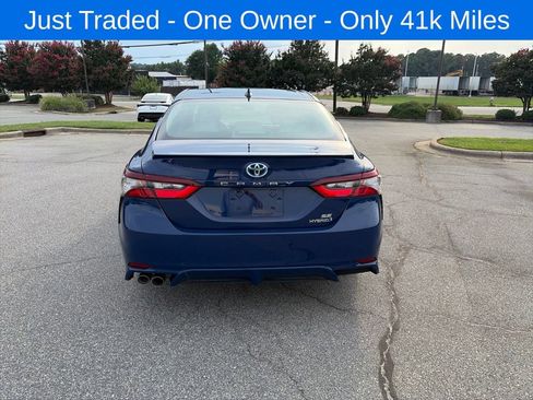 Used 2023 Toyota Camry SE FWD image 4