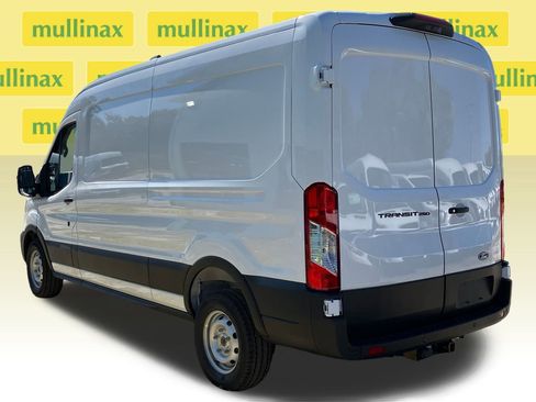 New 2026 Ford Transit 250 148 Medium Roof w/ Load Area Protection Package image 11