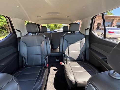 Used 2019 Chevrolet Traverse Premier w/ Driver Confidence II Package FWD image 21