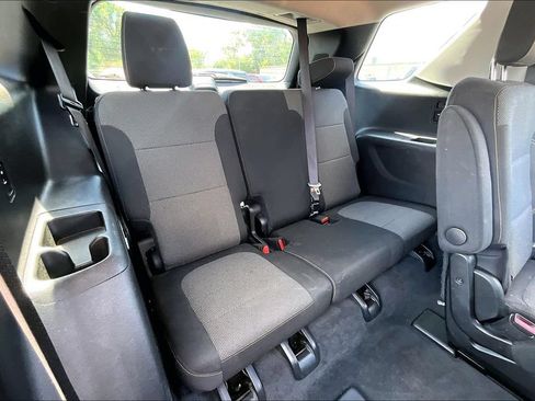 Used 2018 Chevrolet Traverse LT FWD image 25