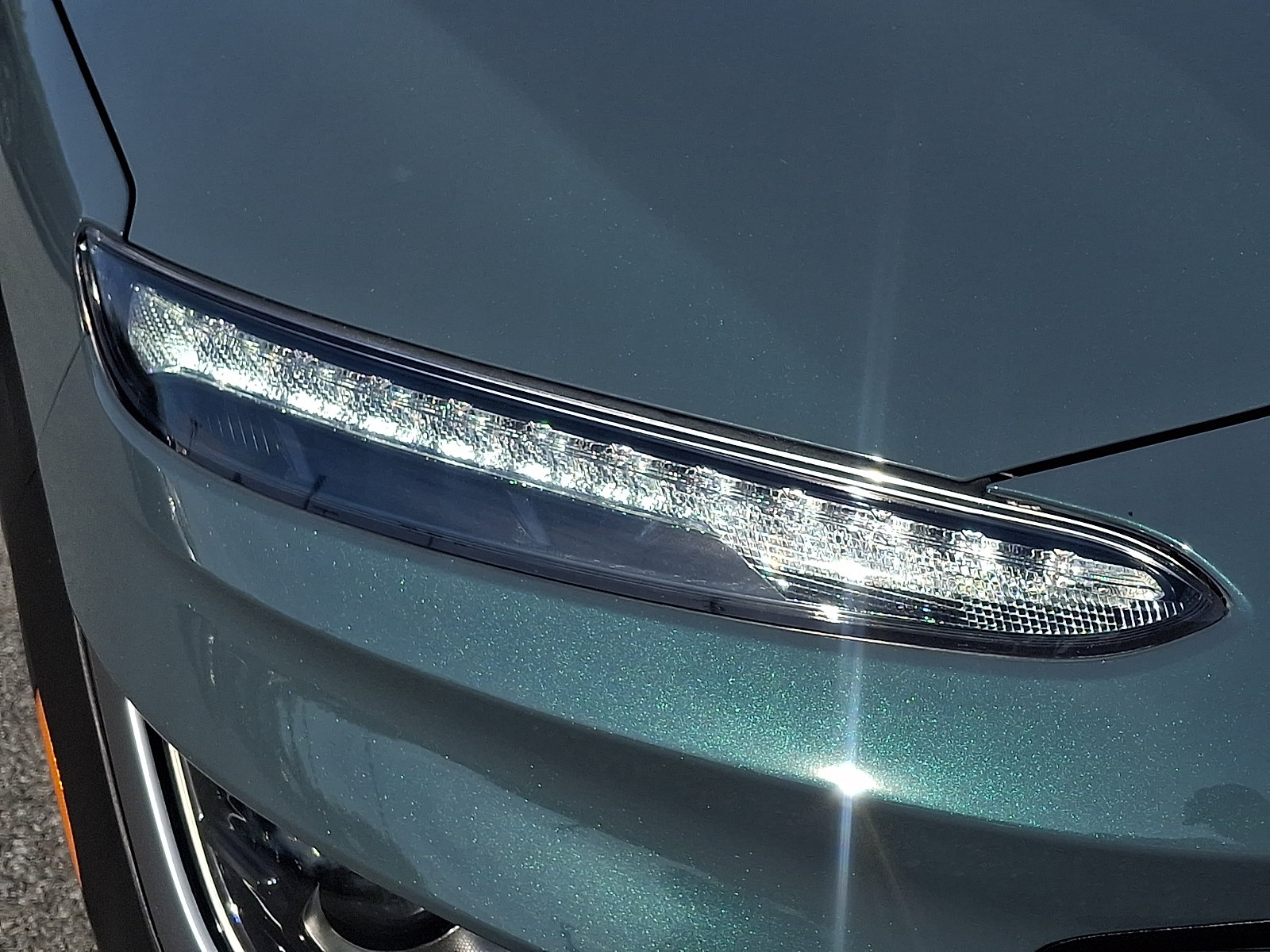 Used 2022 Hyundai Kona SEL AWD/4WD image 9