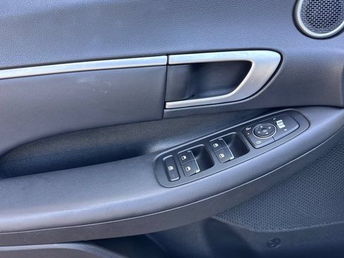 Used 2025 Hyundai Sonata SEL FWD image 11