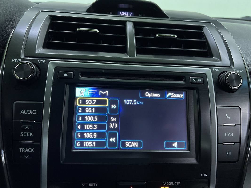 Used 2012 Toyota Camry SE FWD image 21