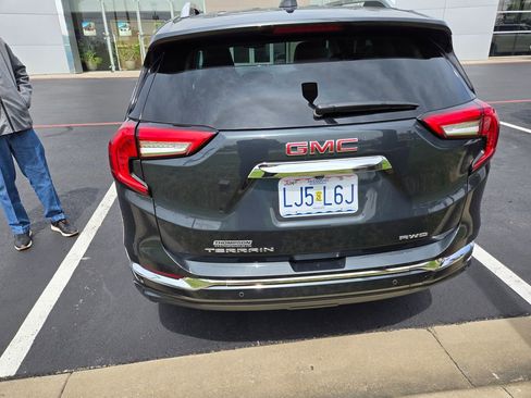 Used 2022 GMC Terrain Denali AWD/4WD image 8