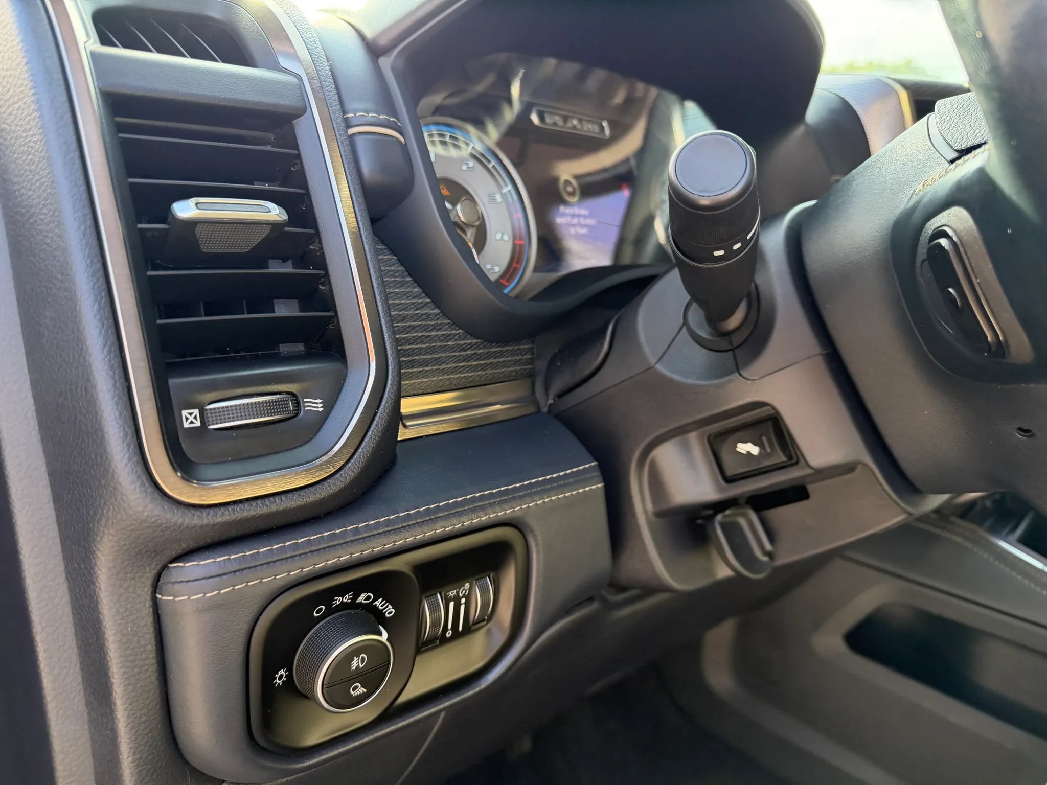 Used 2019 RAM 3500 Limited AWD/4WD image 20