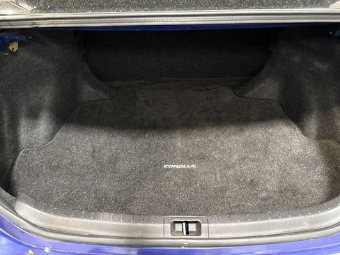Used 2018 Toyota Corolla SE w/ Body Protection Package FWD image 11
