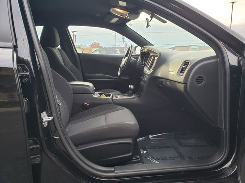 Used 2022 Dodge Charger SXT image 18