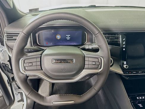 New 2026 Jeep Grand Wagoneer 4WD w/ Premium Group I image 23