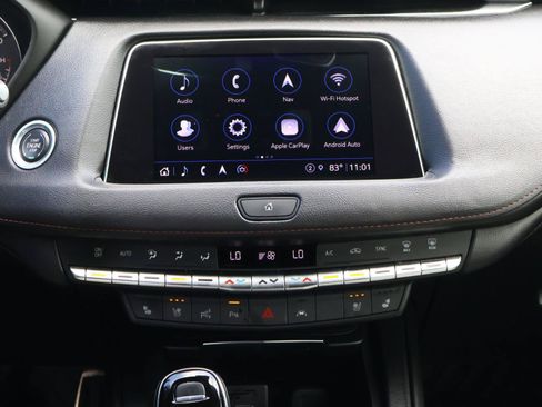 Used 2022 Cadillac XT4 Sport FWD image 16