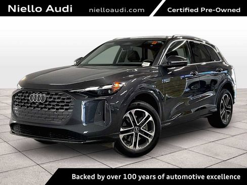 Certified 2025 Audi Q5 Premium w/ Convenience Package AWD/4WD image 1