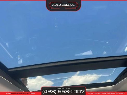 Used 2021 Nissan Rogue SL w/ Premium Package image 19