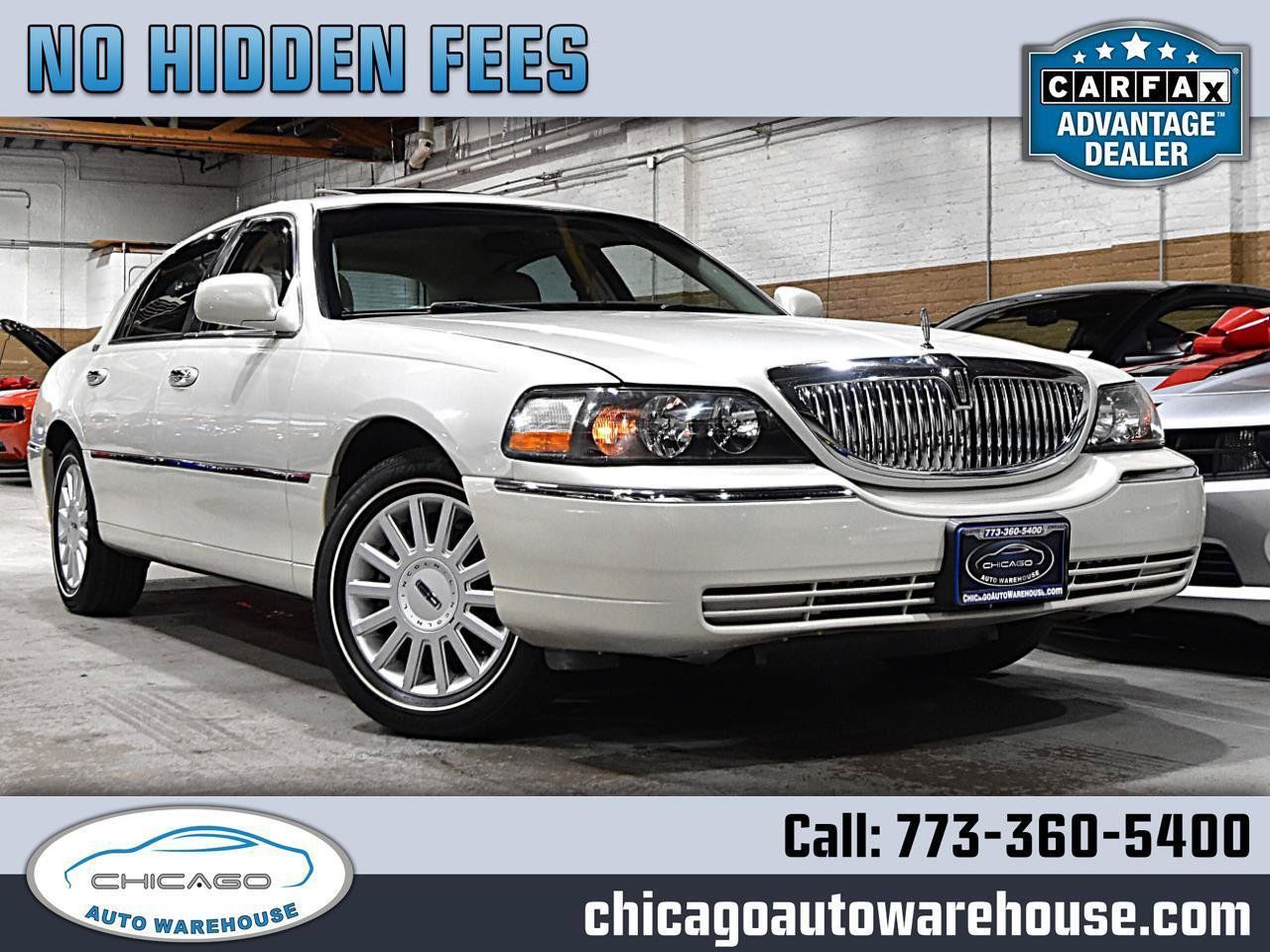 Used 2005 Lincoln Town Car Signature Limited RWD image 1