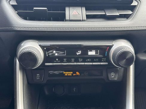 Certified 2022 Toyota RAV4 LE image 26