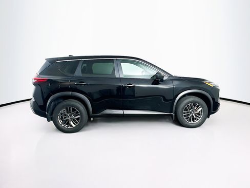 Used 2023 Nissan Rogue S AWD/4WD image 10