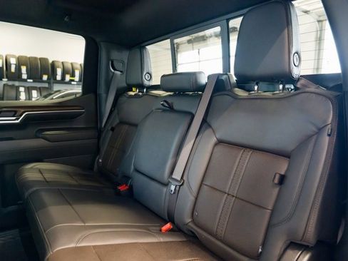 Used 2025 Chevrolet Silverado 1500 High Country w/ Midnight Edition image 29