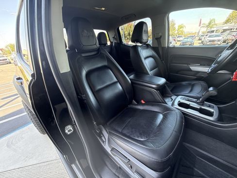 Used 2021 Chevrolet Colorado ZR2 w/ Colorado ZR2 Bison Edition image 23