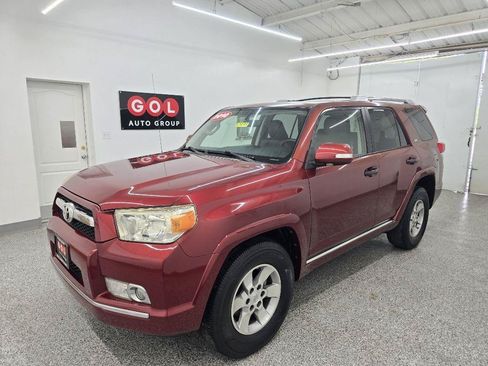 Used 2010 Toyota 4Runner SR5 RWD image 3