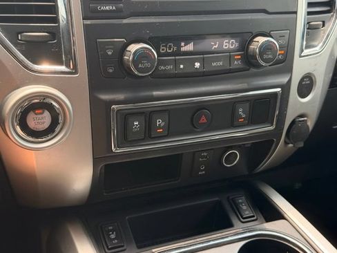 Used 2017 Nissan Titan SV RWD image 29