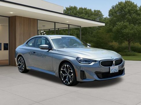Used 2025 BMW 230i Coupe w/ Convenience Package RWD image 6