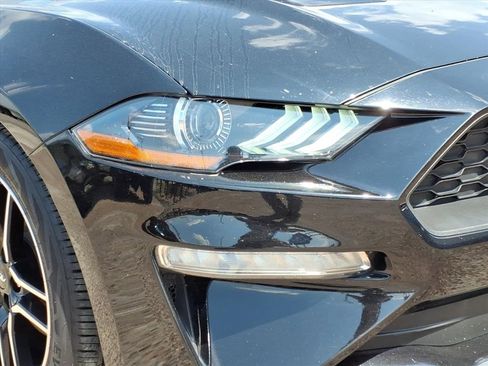 Used 2023 Ford Mustang Premium image 8