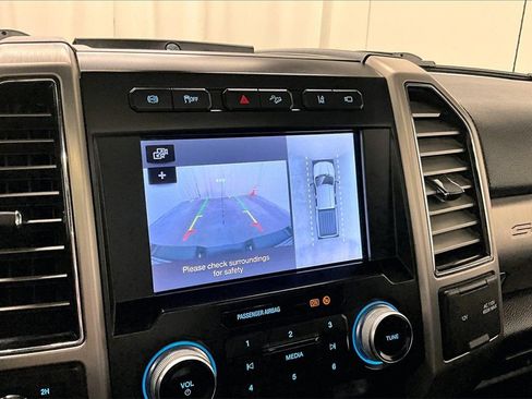 Used 2019 Ford F250 Platinum w/ Platinum Ultimate Package image 15