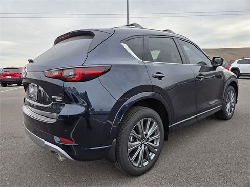 New 2025 MAZDA CX-5 Signature image 4