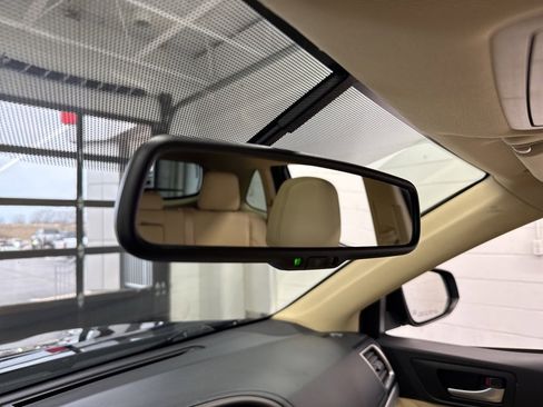 Used 2015 Toyota Highlander XLE image 35