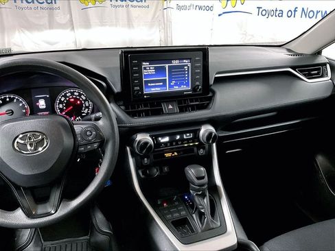 Certified 2020 Toyota RAV4 LE w/ All Weather Liner Package AWD/4WD image 18
